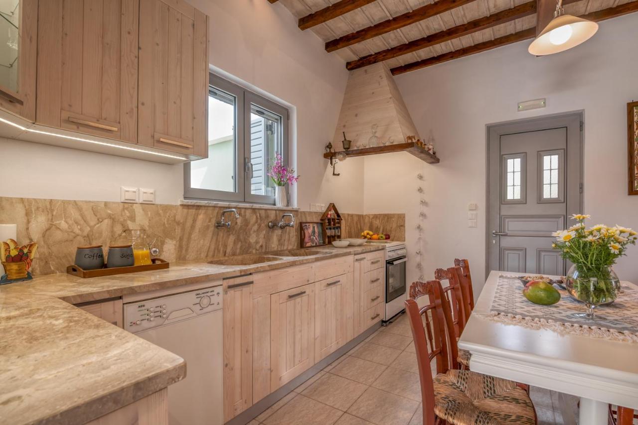 Lahardi - Seaside House Villa Kissamos Bagian luar foto