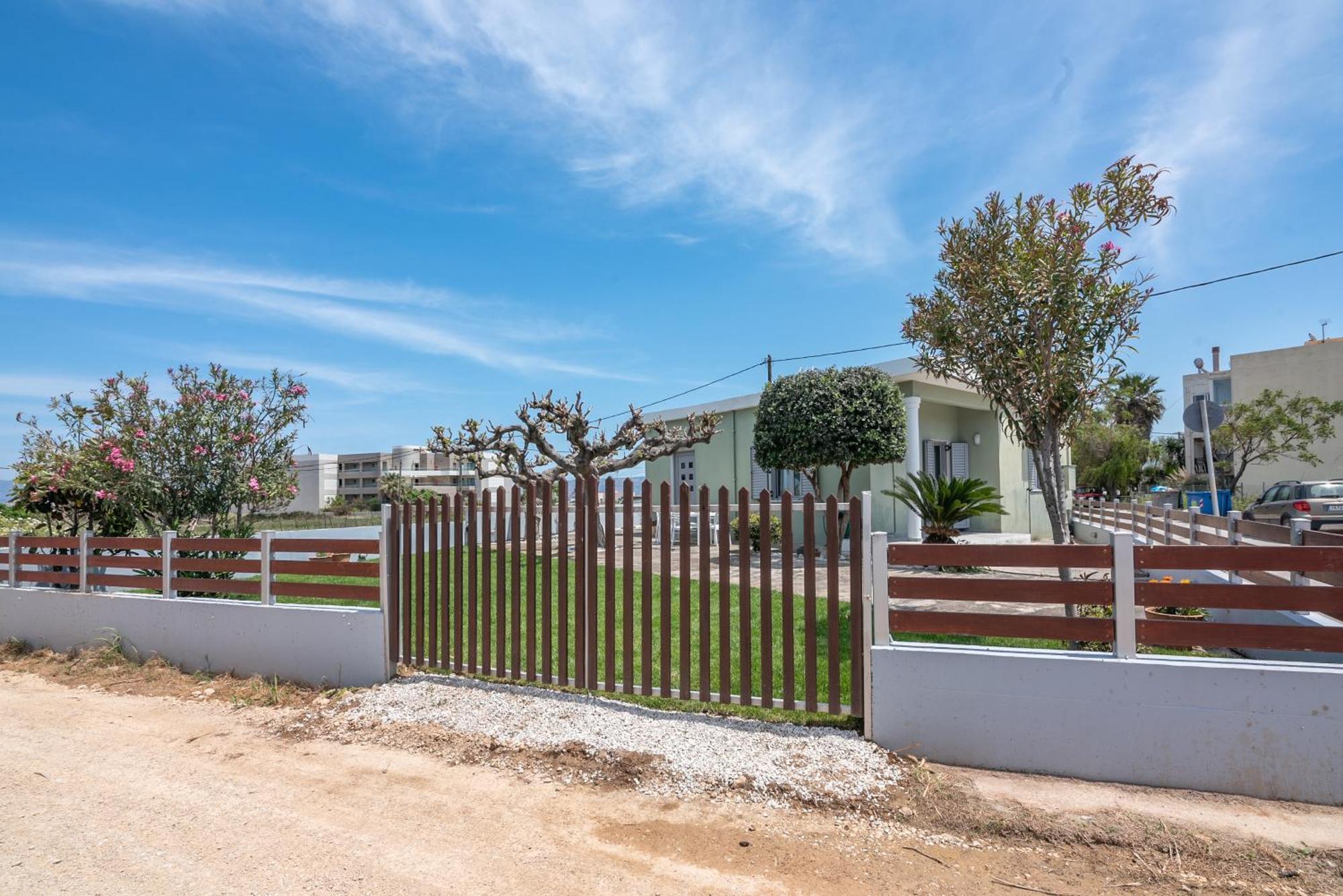 Lahardi - Seaside House Villa Kissamos Bagian luar foto